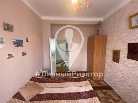 3-к квартира, 1/2 эт., 63м²