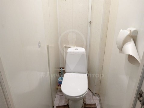 2-к квартира, 5/5 эт., 65м²