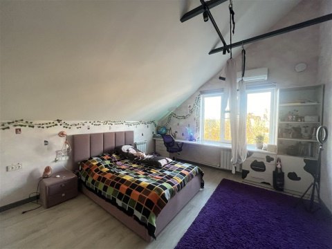 Дом 155м², участок 10 сот.